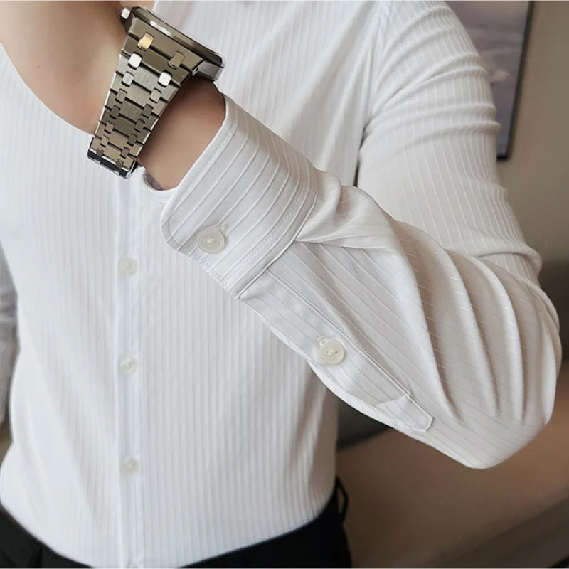 CASPAR®  Dark Striped Slim Fit Dress Shirt